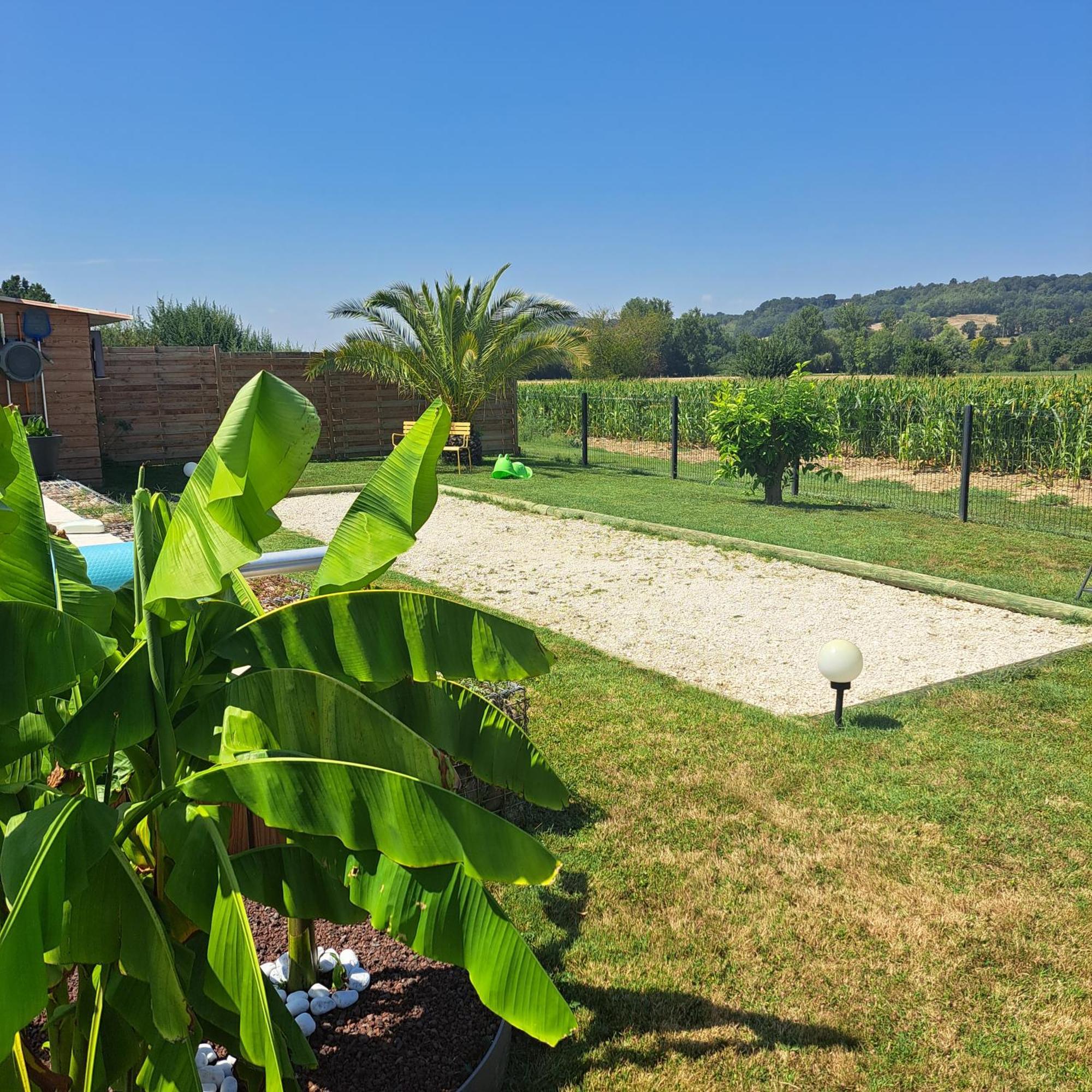 Le Domaine Vesque Villa Saint-Pierre-de-Clairac Екстериор снимка