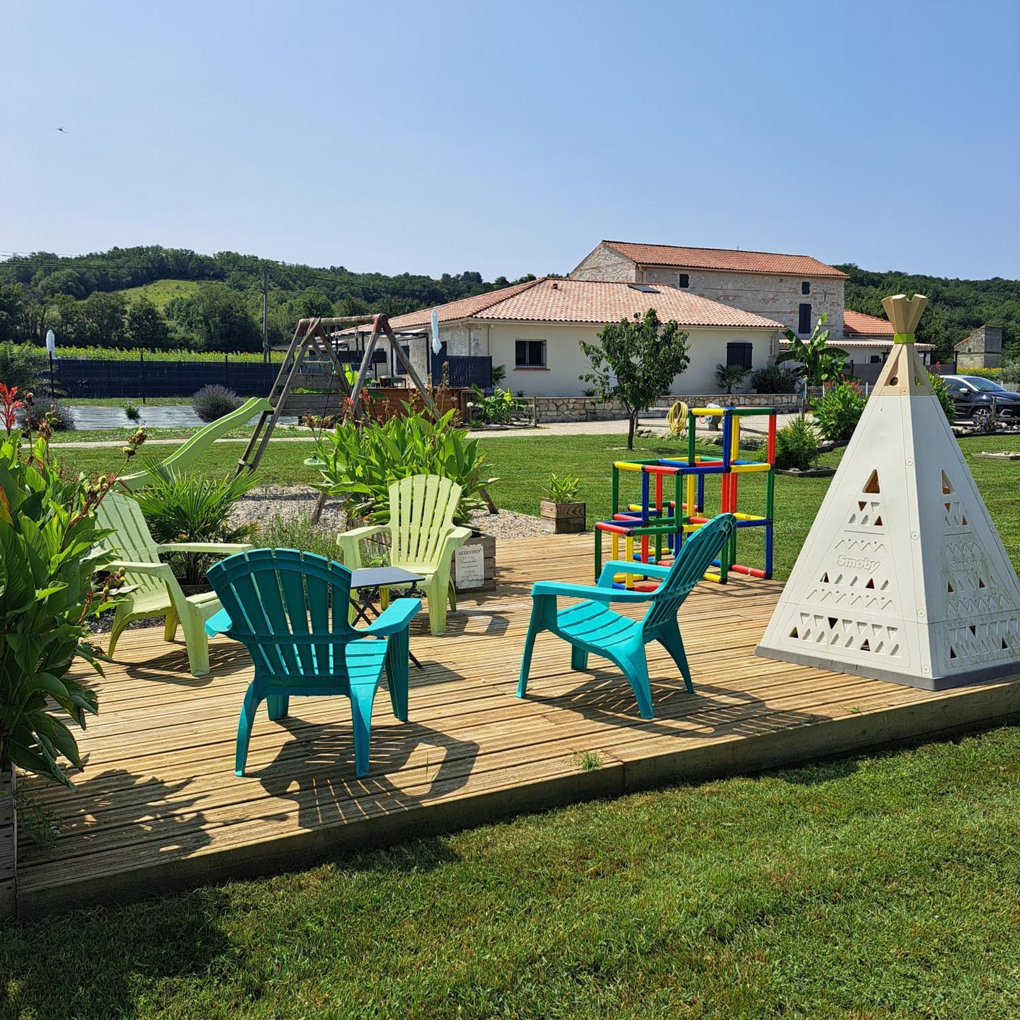 Le Domaine Vesque Villa Saint-Pierre-de-Clairac Екстериор снимка